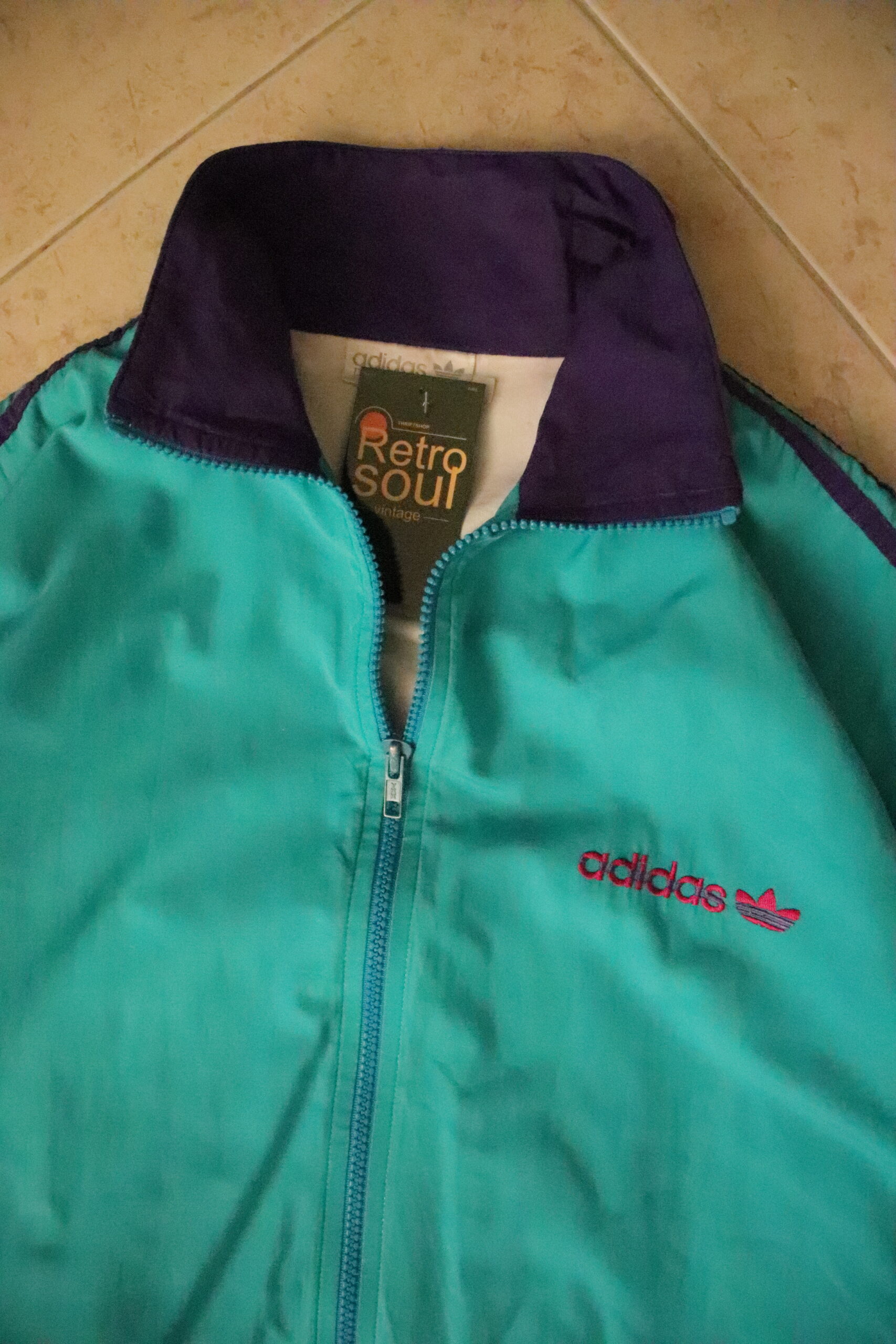 Chaqueta ADIDAS Vintage – Talla M