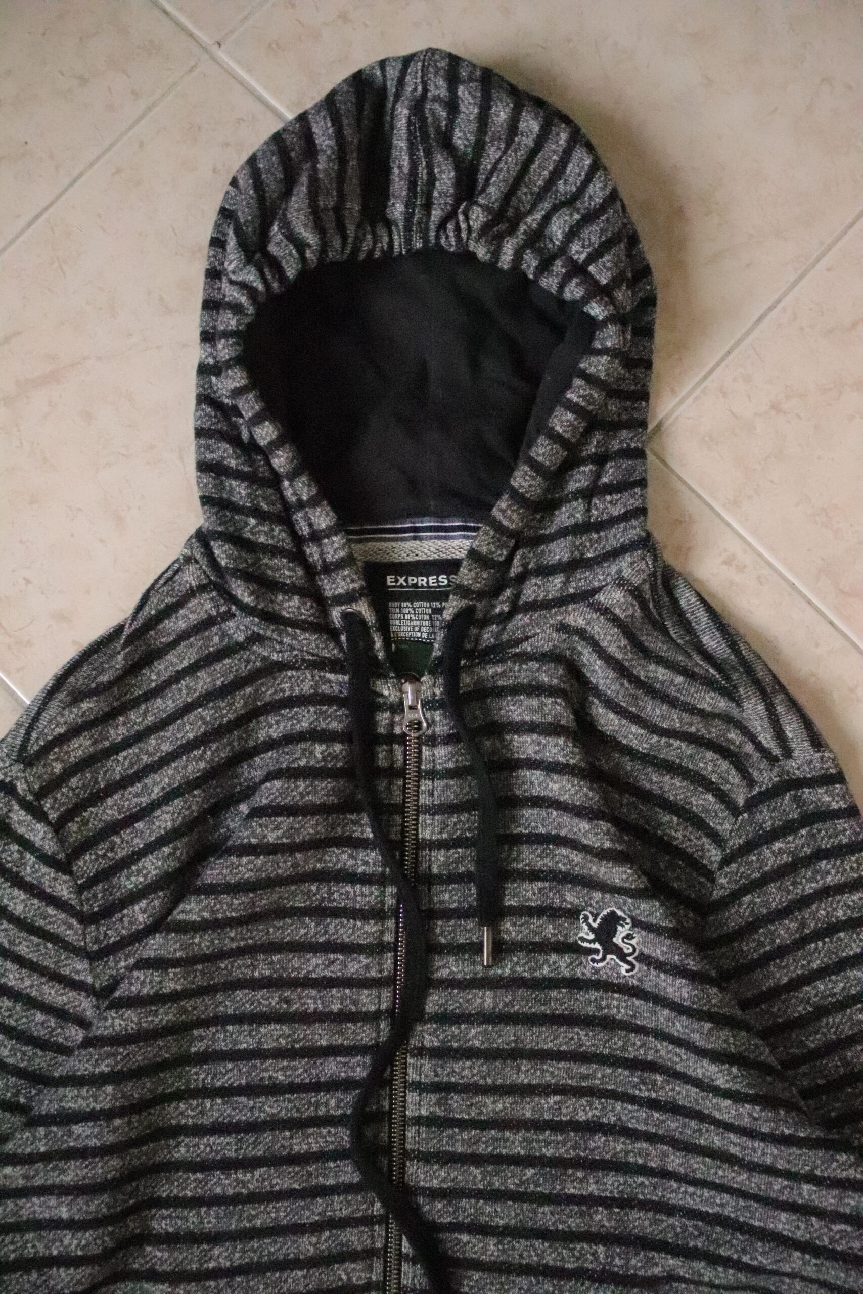 Sweater Rayas Grises – Talla M