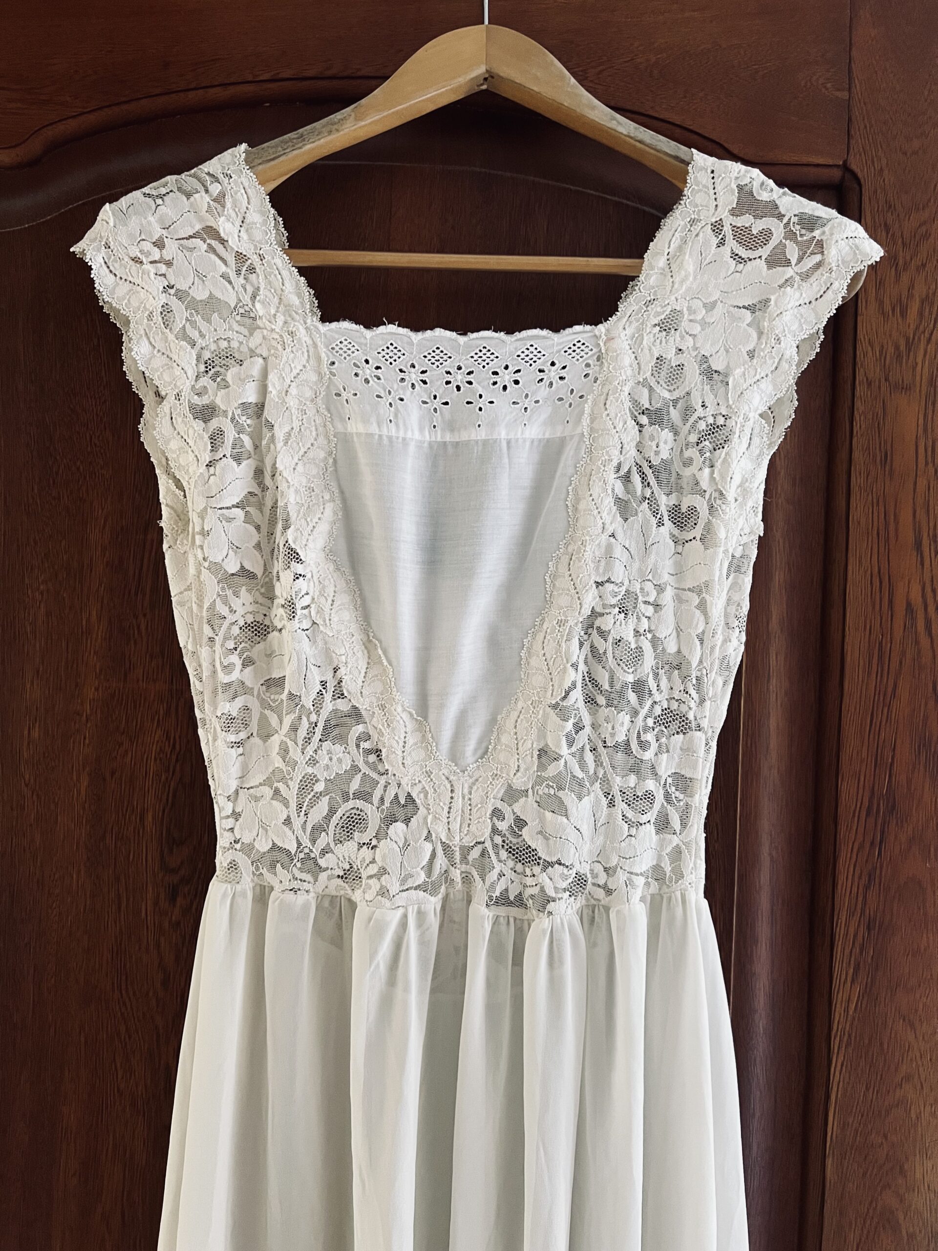 Vestido Midi Cottage – Talla M