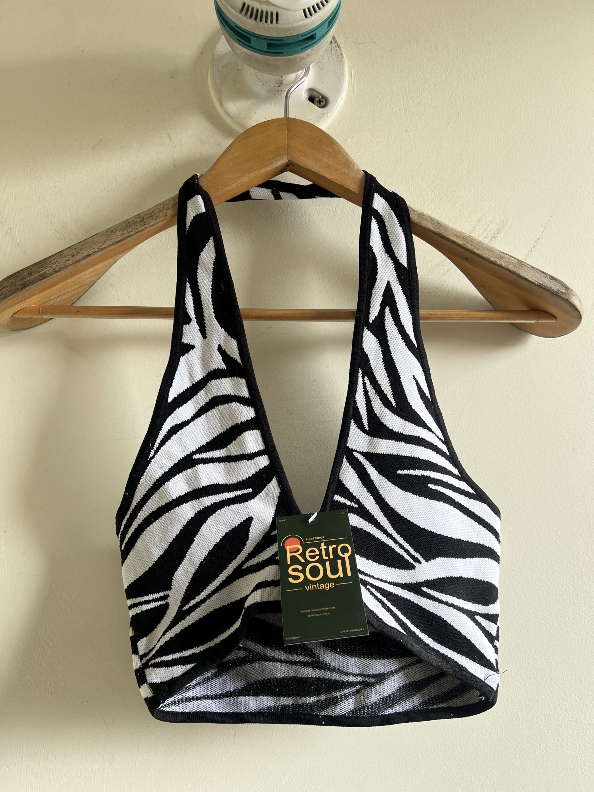 Crop Top BERSHKA – Talla M/L