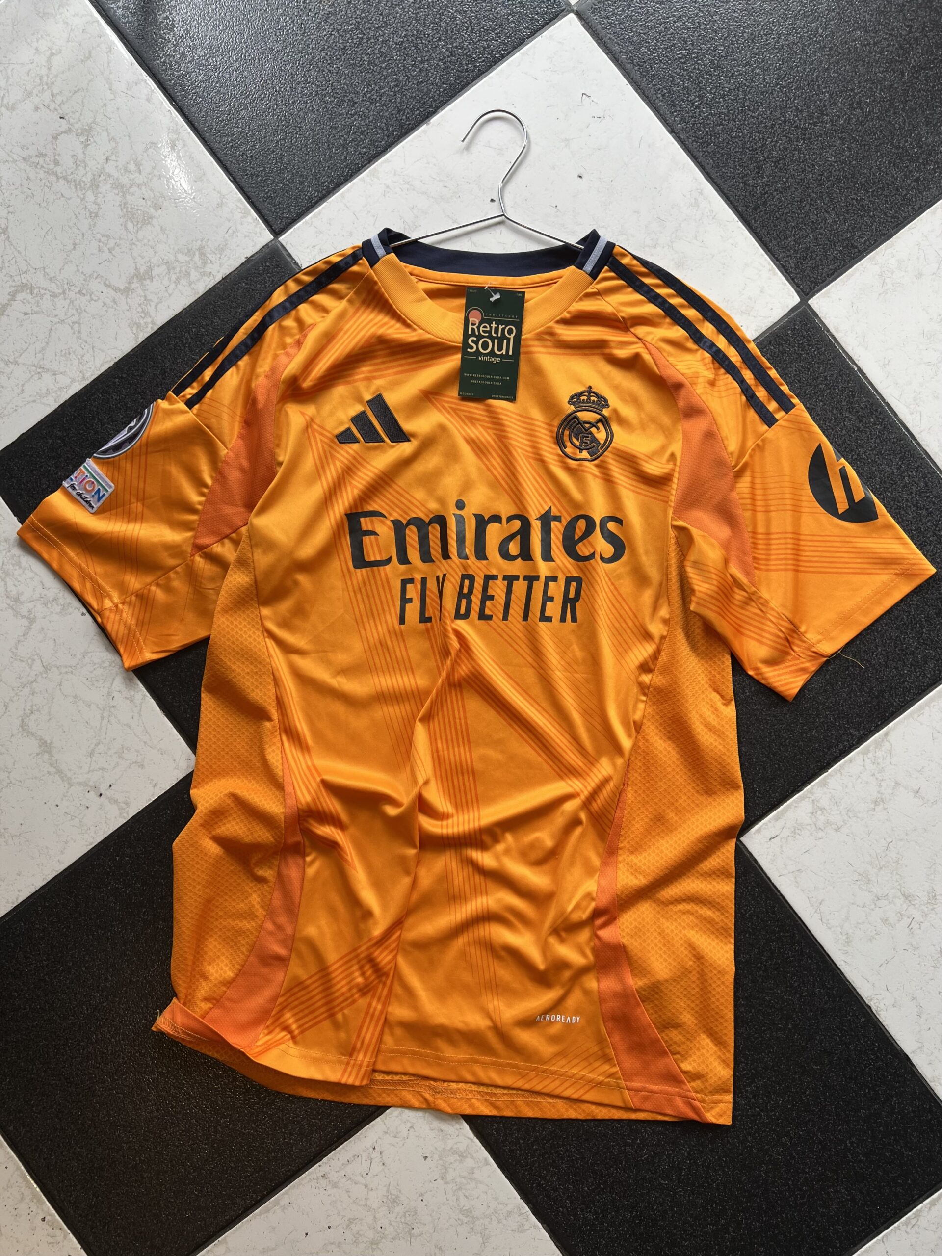 Camiseta ADIDAS – Talla L