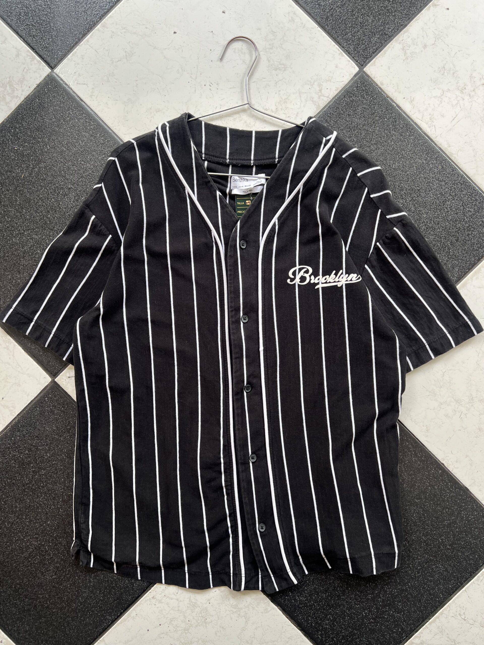 Beisbolera BERSHKA Talla M