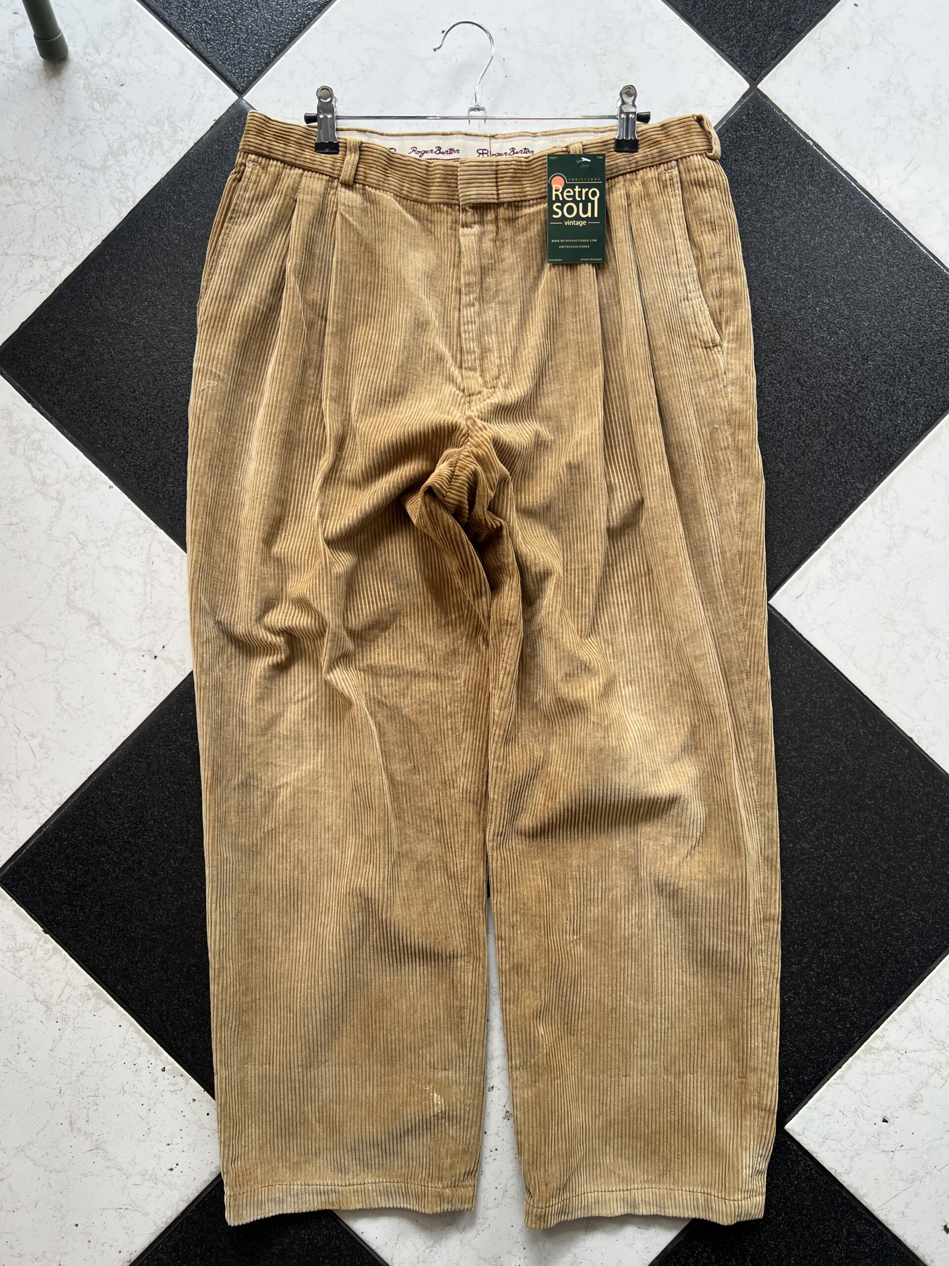 Pantalón Pana ROGER BARTON – Talla 34